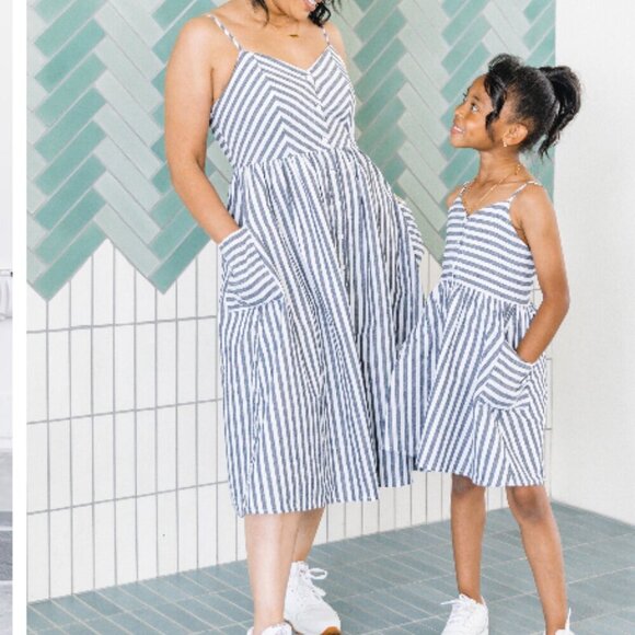 NWT Le La Lo Chambray Stripes Sundress | Gray | Size M - Picture 3 of 7